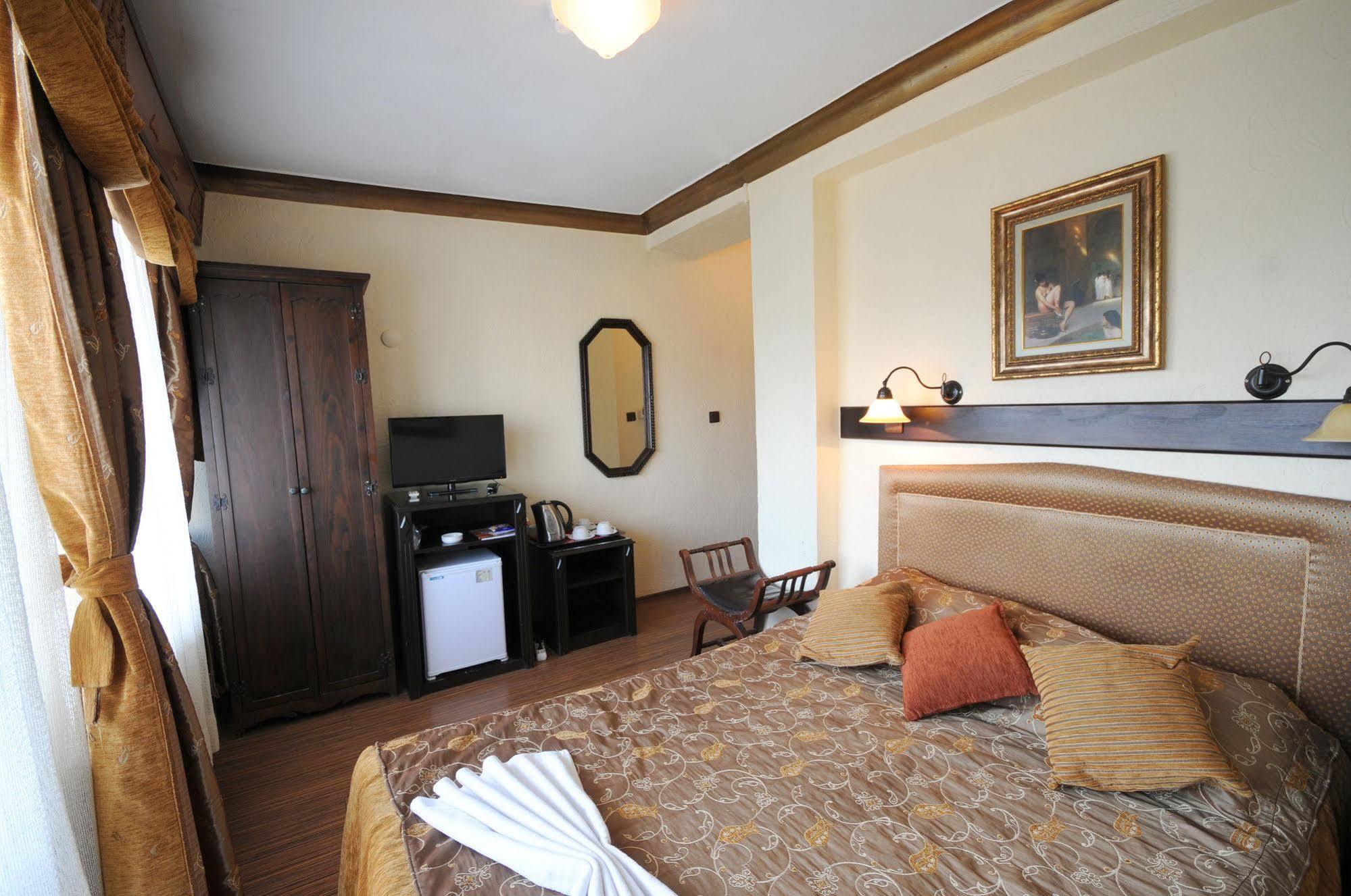 Megara Palace - Old City Istanbul Bagian luar foto